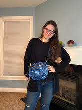 Load image into Gallery viewer, The Roni Nylon Crossbody - Blue Denim Floral