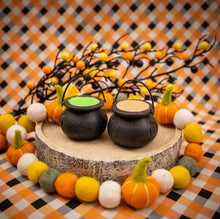Load image into Gallery viewer, Halloween Bath Shots - Oily BlendsHalloween Bath Shots