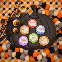 Load image into Gallery viewer, Halloween Shower Steamers - Oily BlendsHalloween Shower Steamers