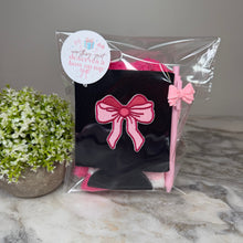 Load image into Gallery viewer, Bundled Set - Bow & Socks