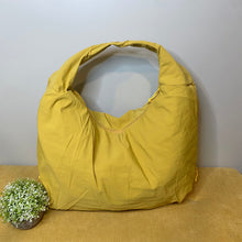 Load image into Gallery viewer, Serena Handbag
