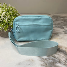 Load image into Gallery viewer, Rue - Nylon Wristlet Wallet - Solid