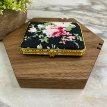 Load image into Gallery viewer, Compact Mirror - Black Floral