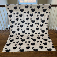 Load image into Gallery viewer, Blanket - Fur Hearts