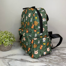 Load image into Gallery viewer, Mini Backpack - Animal, Farm