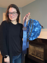 Load image into Gallery viewer, The Roni Nylon Crossbody - Blue Denim Floral