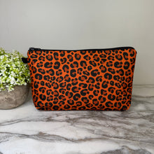 Load image into Gallery viewer, Pouch - Animal Print Caramel