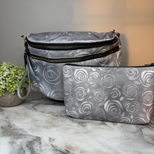 Load image into Gallery viewer, Bundled Set - Roni & Pouch - Grey Swirl Roses