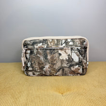 Load image into Gallery viewer, Remi - Nylon Crossbody - Camo