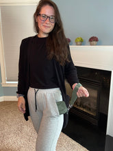 Load image into Gallery viewer, Rue - Nylon Wristlet Wallet - Solid