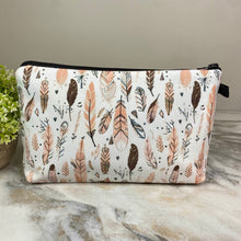 Load image into Gallery viewer, Pouch - Feathers Tan