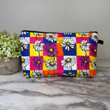 Load image into Gallery viewer, Pouch - Floral Colorful Checkered Daisy