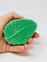 Load image into Gallery viewer, Fall Leaf Bath Bombs - Oily BlendsFall Leaf Bath Bombs