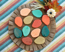Load image into Gallery viewer, Fall Leaf Bath Bombs - Oily BlendsFall Leaf Bath Bombs