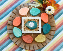 Load image into Gallery viewer, Fall Leaf Bath Bombs - Oily BlendsFall Leaf Bath Bombs