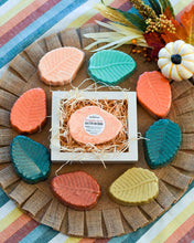 Load image into Gallery viewer, Fall Leaf Bath Bombs - Oily BlendsFall Leaf Bath Bombs