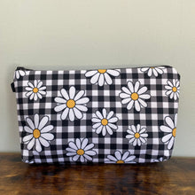 Load image into Gallery viewer, Pouch - Floral Daisy Gingham