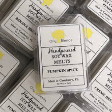 Load image into Gallery viewer, Romance Scented Soy Wax Melts - 3 oz - Oily BlendsRomance Scented Soy Wax Melts - 3 oz