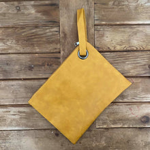 Load image into Gallery viewer, Oversized Clutch