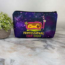 Load image into Gallery viewer, Pouch - Humor, Professional Deep Diver
