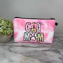 Load image into Gallery viewer, Pouch - Cat, Mom
