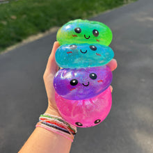 Load image into Gallery viewer, Squishy Toy - Viral Dumpling, Slow Rise Glitter - Pink

