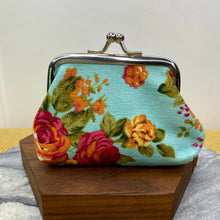 Load image into Gallery viewer, Clamshell Coin Purse Wallet (Smaller) - Floral
