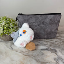 Load image into Gallery viewer, Bundled Set - Pouch + Cat Keychain
