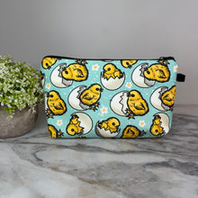 Load image into Gallery viewer, Pouch - Easter - Chick Egg Shell
