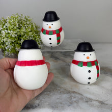 Load image into Gallery viewer, Squishy Toy - Christmas Marshmallow Snowman

