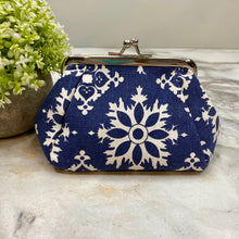 Load image into Gallery viewer, Clamshell Coin Purse Wallet - Snowflake
