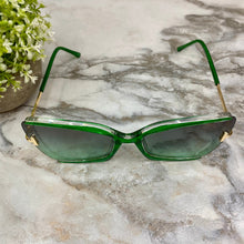 Load image into Gallery viewer, Sunglasses - Style G - Green Green
