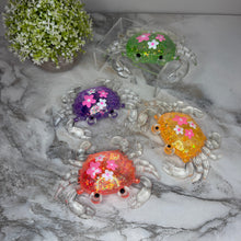 Load image into Gallery viewer, Squishy Toy - Glitter Crab + Flowers
