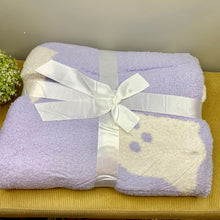 Load image into Gallery viewer, Blanket - Soft Dreams - Double Sided Halloween Ghost Lavender White
