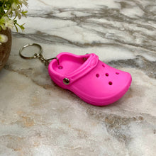 Load image into Gallery viewer, Keychain - Silicone - Shoes
