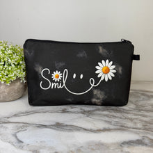 Load image into Gallery viewer, Pouch - Positive, Smile
