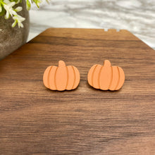 Load image into Gallery viewer, Acrylic Stud Earrings - Halloween - Brown Pumpkin
