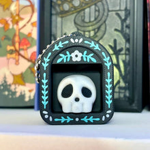 Load image into Gallery viewer, 3d Printed Mini Bookshelf Fidget Clicker
