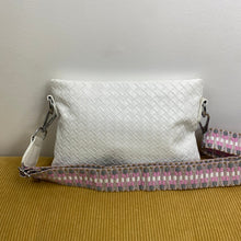 Load image into Gallery viewer, Robyn Woven Purse
