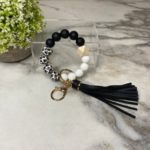 Load image into Gallery viewer, Silicone/Wood Bracelet Keychain - Paw - Black

