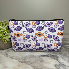 Load image into Gallery viewer, Pouch - Halloween Fall - Cat Paw Candy

