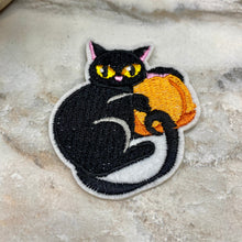 Load image into Gallery viewer, Embroidered Patches - Halloween - Cat Pumpkin #1
