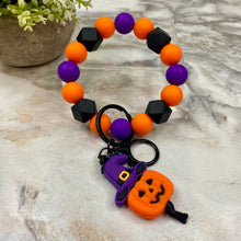 Load image into Gallery viewer, Silicone Bracelet Keychain - Halloween - Witch Hat Pumpkin
