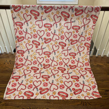 Load image into Gallery viewer, Blanket - Valentine’s Day - Leash Paw Dog Heart
