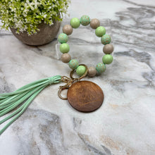 Load image into Gallery viewer, Wooden Bead Bracelet Keychain - Mama - Mint
