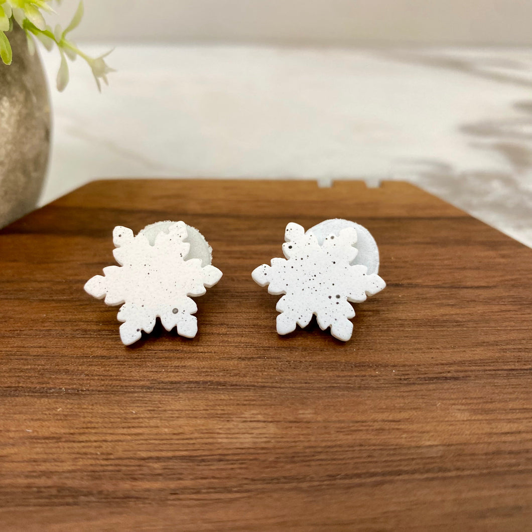 Acrylic Stud Earrings - Christmas - White Speckle Snowflake