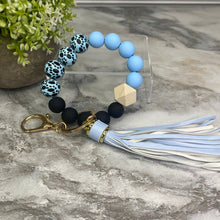 Load image into Gallery viewer, Silicone/Wood Bracelet Keychain - Paw - Blue
