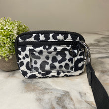 Load image into Gallery viewer, Rue - Nylon Wristlet Wallet - Animal Print

