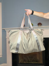 Load image into Gallery viewer, The Cloud Weekender Overnight Duffle - Solids
