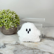 Load image into Gallery viewer, Keychain Toy - Plush Ghost
